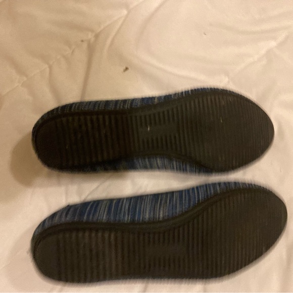 Lands' End Women's Black and Blue Patterned Flats - Picture 4 of 4